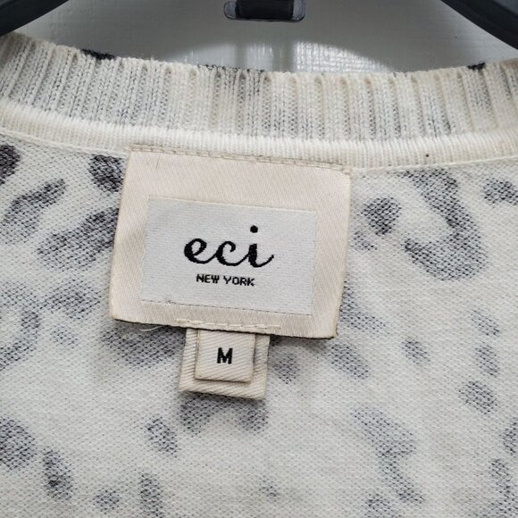ECI New York Women's White Leopard Print Knit 3/4 Sleeve Button Up Cardigan Sz M - Picture 3 of 4